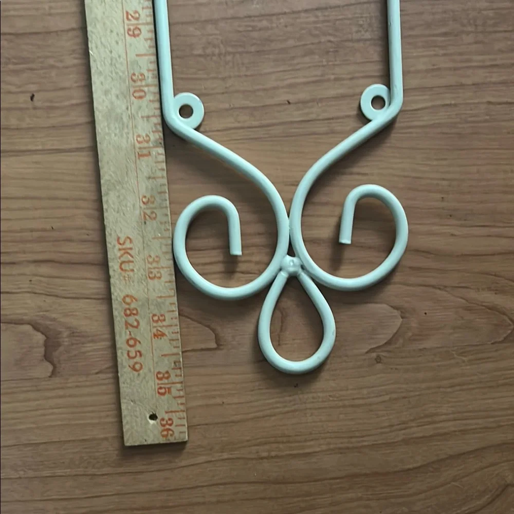 Vintage Shabby Cic Wrought Iron Metal Wall Plate Rack